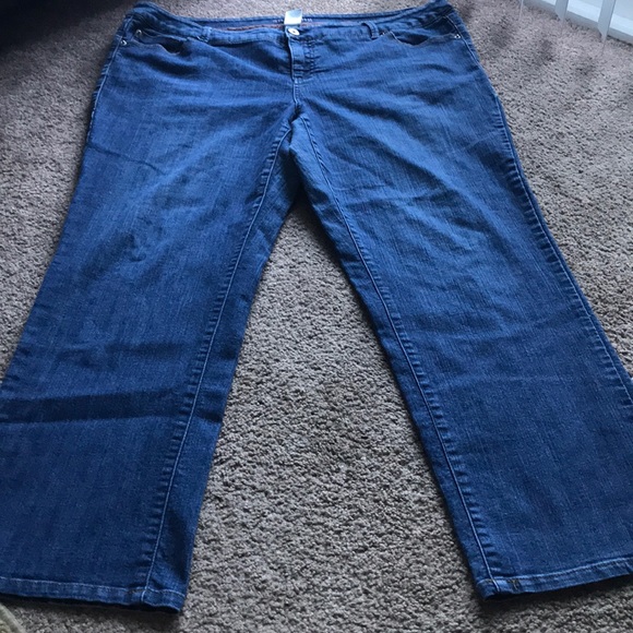 🔅Sold - Medium Wash Jeans. - Picture 2 of 4